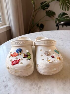 CROCS White unisex Clog Sandals with Colorful Jibbitz Charms